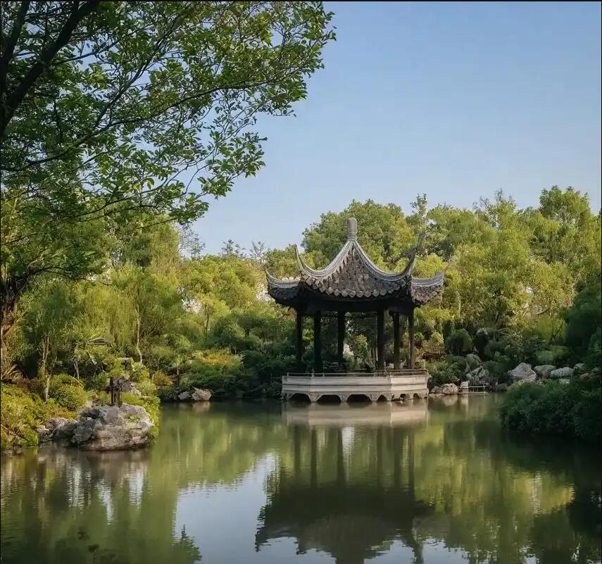 雨花区如霜采矿有限公司